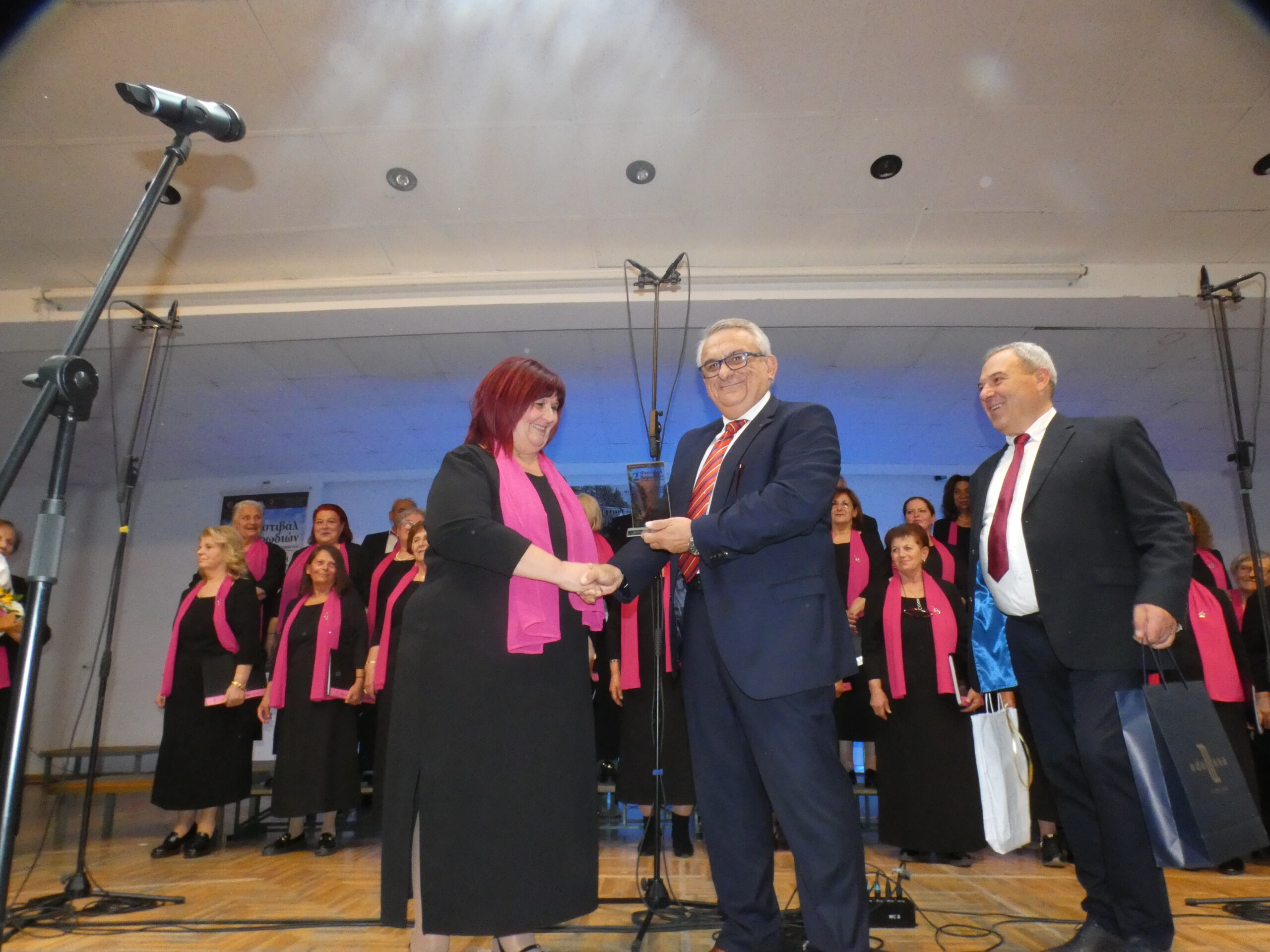 Με απόλυτη επιτυχία και πλήθος κόσμου ολοκληρώθηκε το 2ο Χορωδιακό Φεστιβάλ Έδεσσας